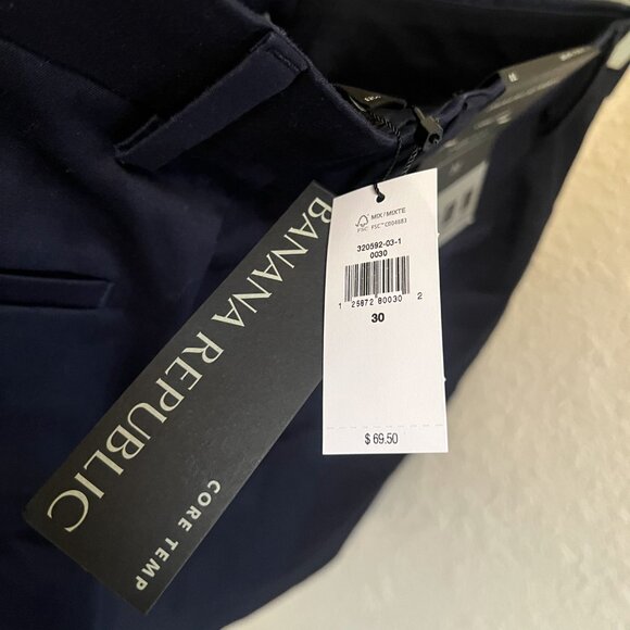 Banana Republic 7" Aiden Shorts Core Temp Size 30 Brand New with Tags Navy Blue - Picture 4 of 4